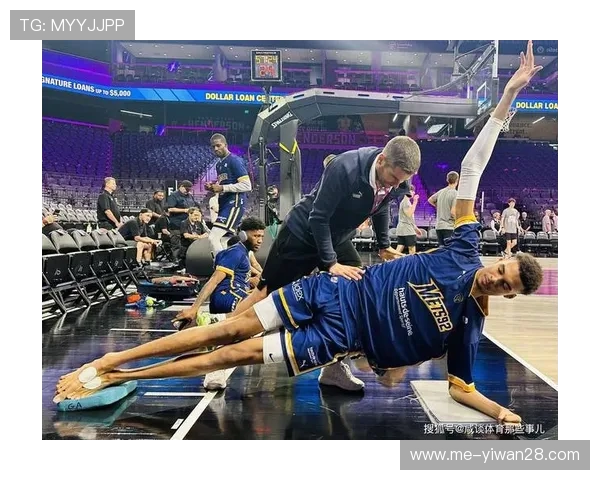 NBA球星挑战足球场 穿上足球鞋展现跨界运动天赋