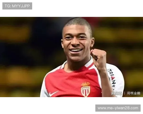 传奇球星同框：回顾足球黄金时代的经典时刻与辉煌岁月