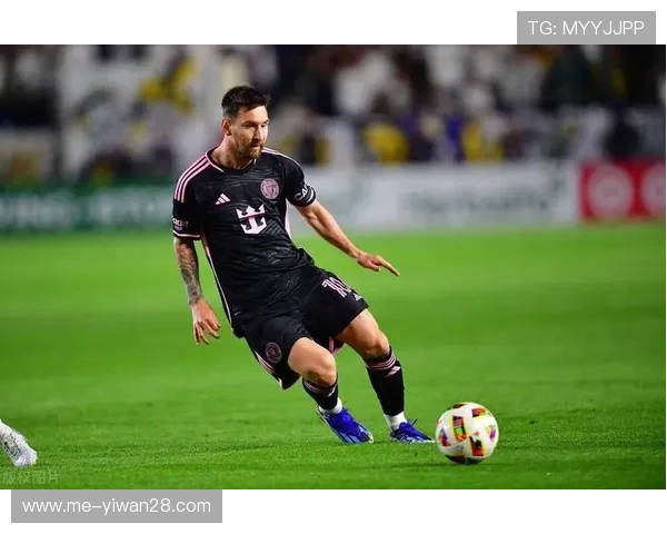 耐克代言足球球星的荣耀之路：从梅西到姆巴佩的传奇故事